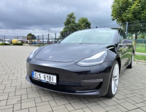 tesla-model-3-performance-8