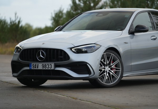 mercedes-amg-c43-4matic-2023-4