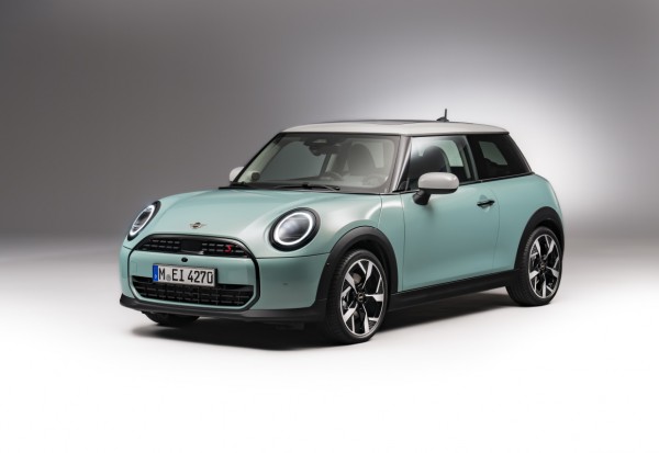 p90536600_highres_mini-cooper-s-02-202