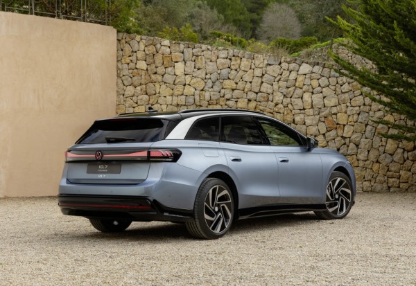 The all-electric Volkswagen ID.7 Tourer