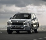 new-outlander-phev_011l