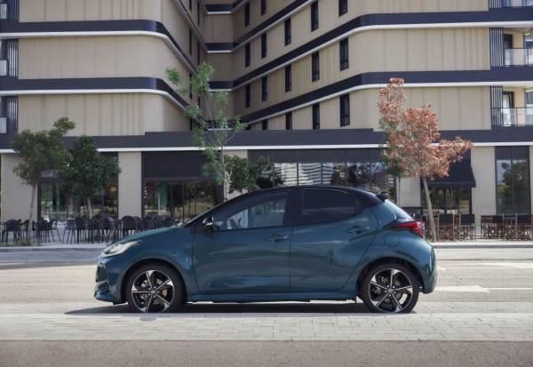 2025_yaris_image_4