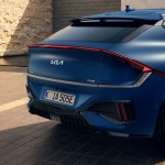 kia-new-ev6-gt-my25-yachtbluematt-static-digital-1920x1080-03