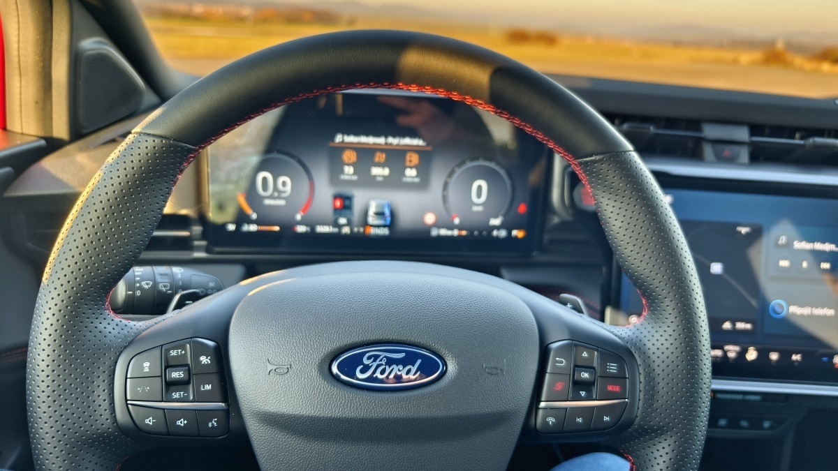 ford-puma-st-2025-19