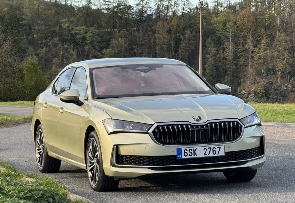 skoda-superb-2025-22