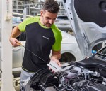 oil-change-dipstick_ef506b93_w1024h681