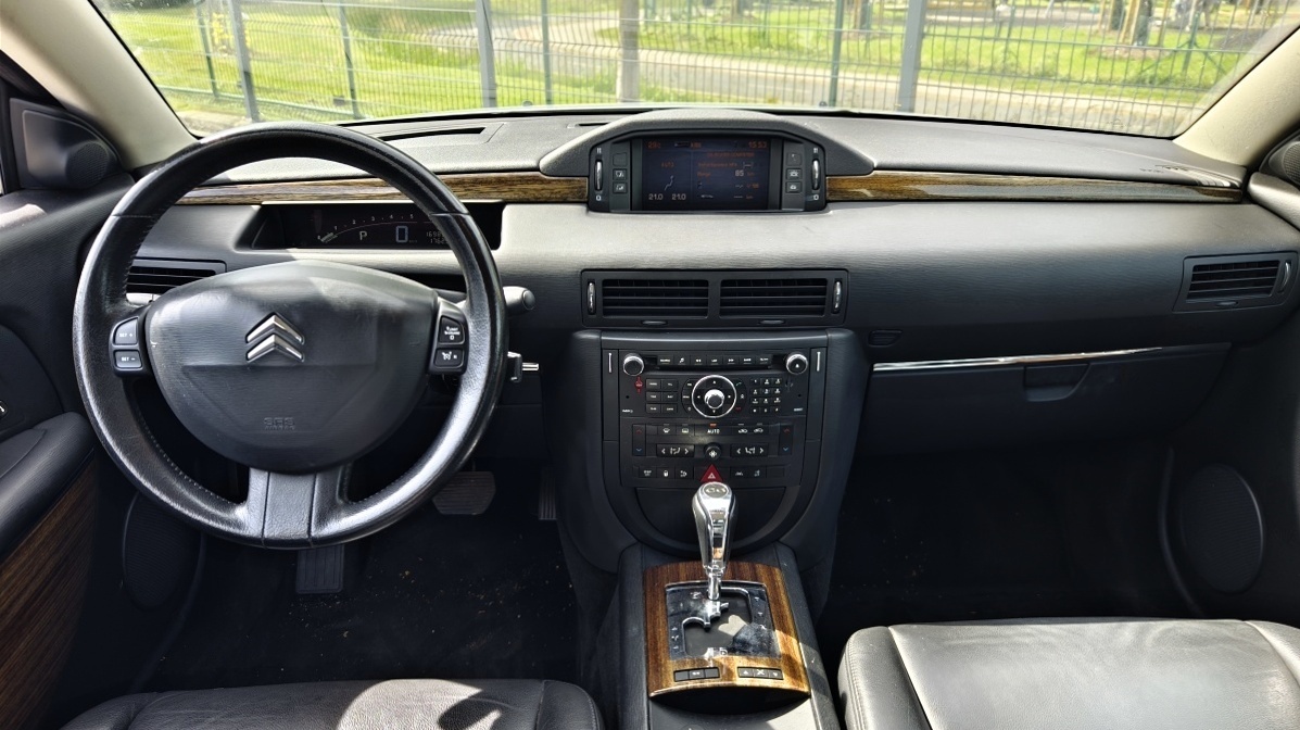 citroen-c6-41