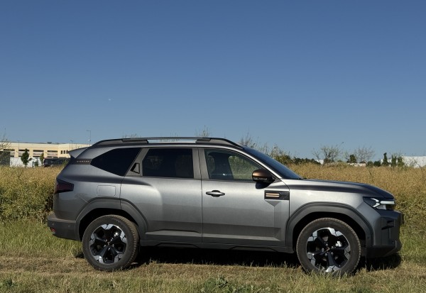 dacia-bigster-2025-10