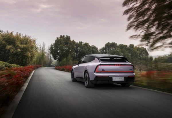 audi-e5-sportback_03-galeria
