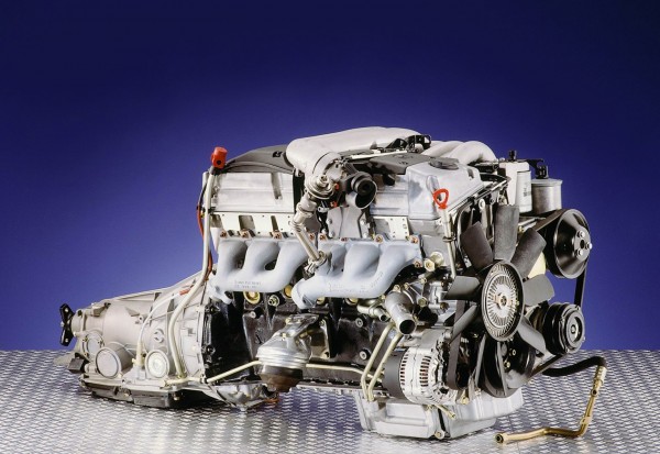 om606-motor-1536x1152