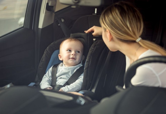 dite-auto-predni-sedacka-autosedacka