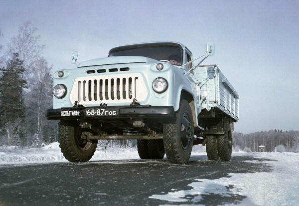 zmz-motor-523-v8-galeria