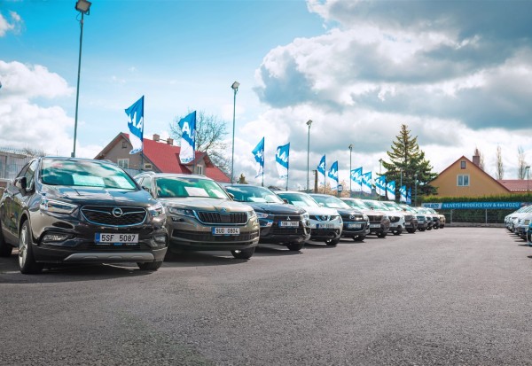 aaa-auto-suv