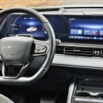 omoda-5-ev-2025-28