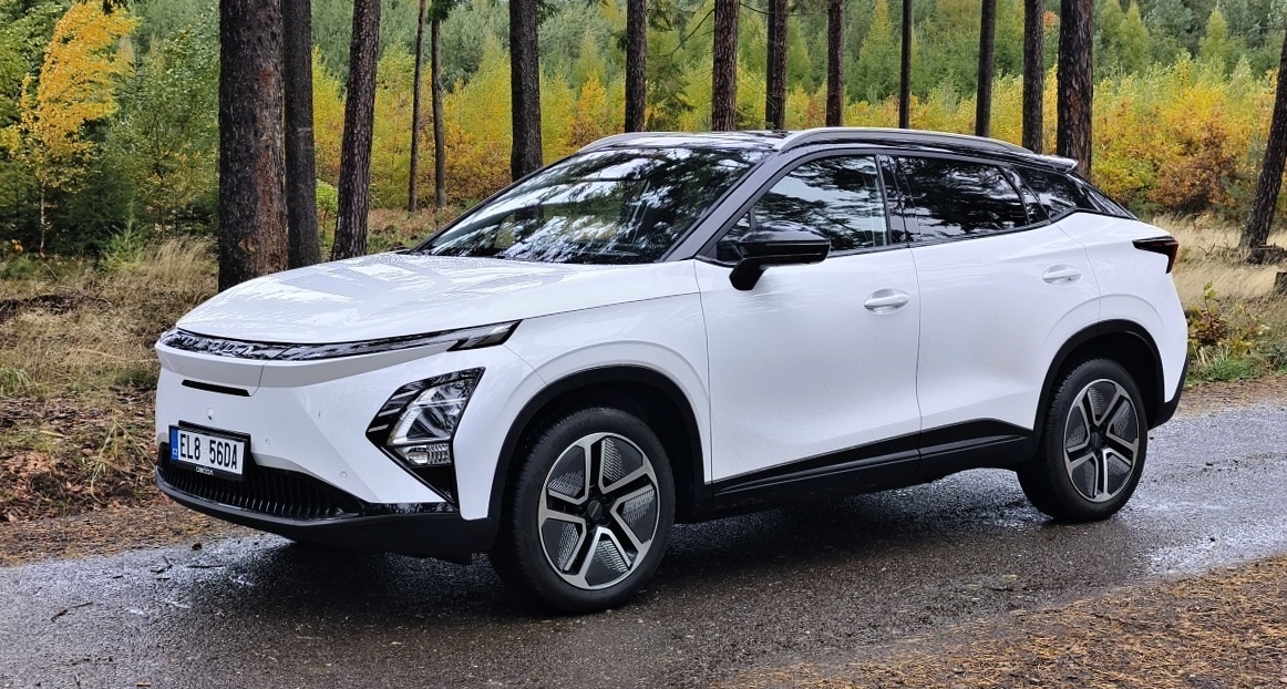 omoda-5-ev-2025-4