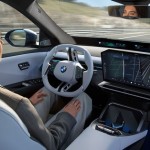 BMW posouvá hranice autopilota. Nové iX3 zvládne i rychlou jízdu