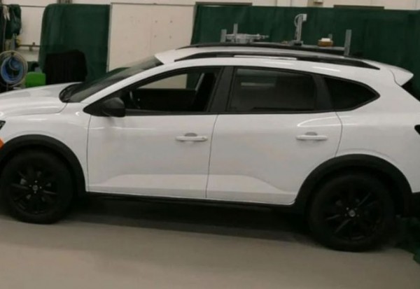 dacia-c-neo-unik-nemaskovaneho-protoytypu-2025