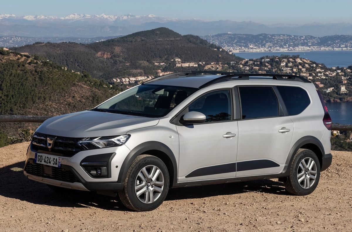dacia-jogger-2022-nestandard1