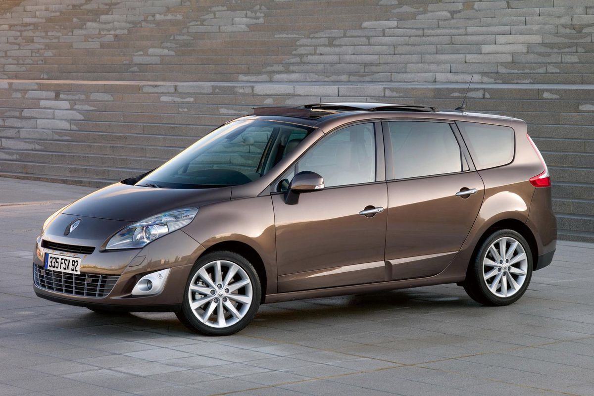 renault-grand-scenic-2010-nestandard1
