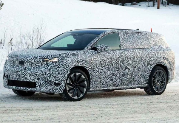 skoda-7s-maskovany-prototyp-2025_04-galeria