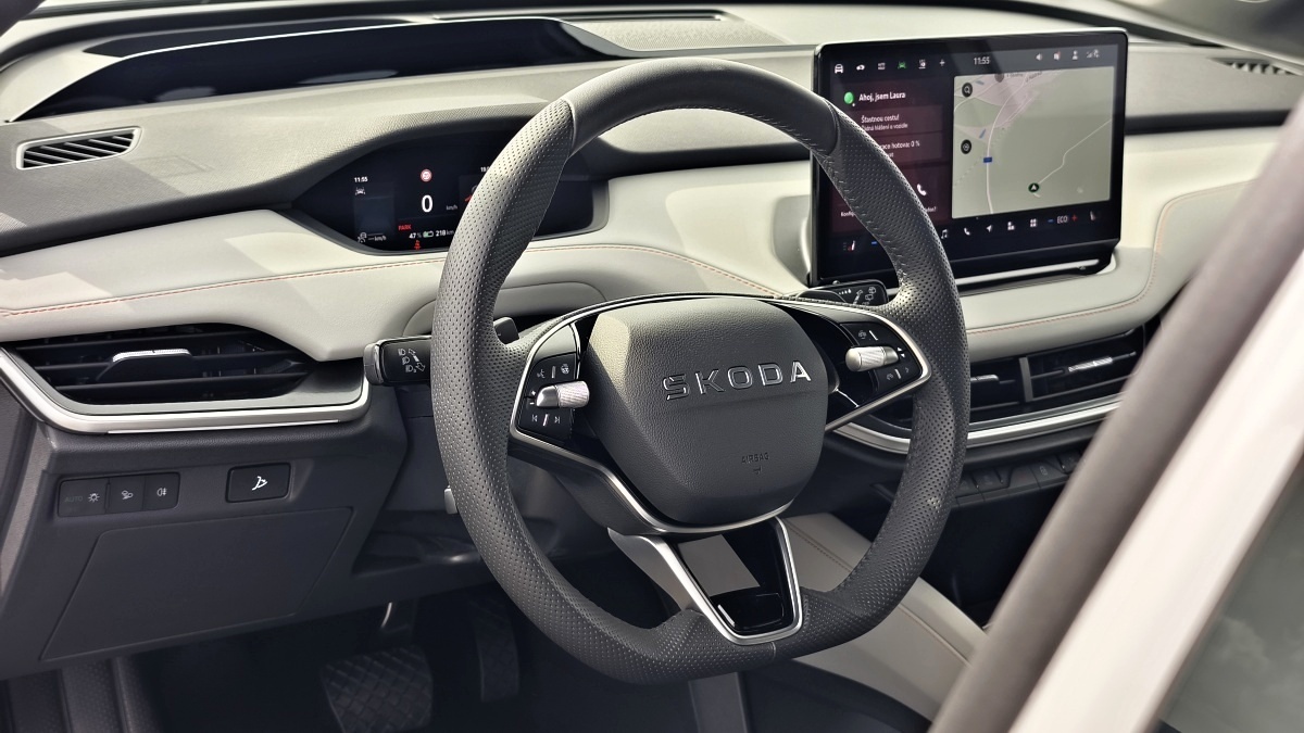 skoda-elroq-85-2025-10