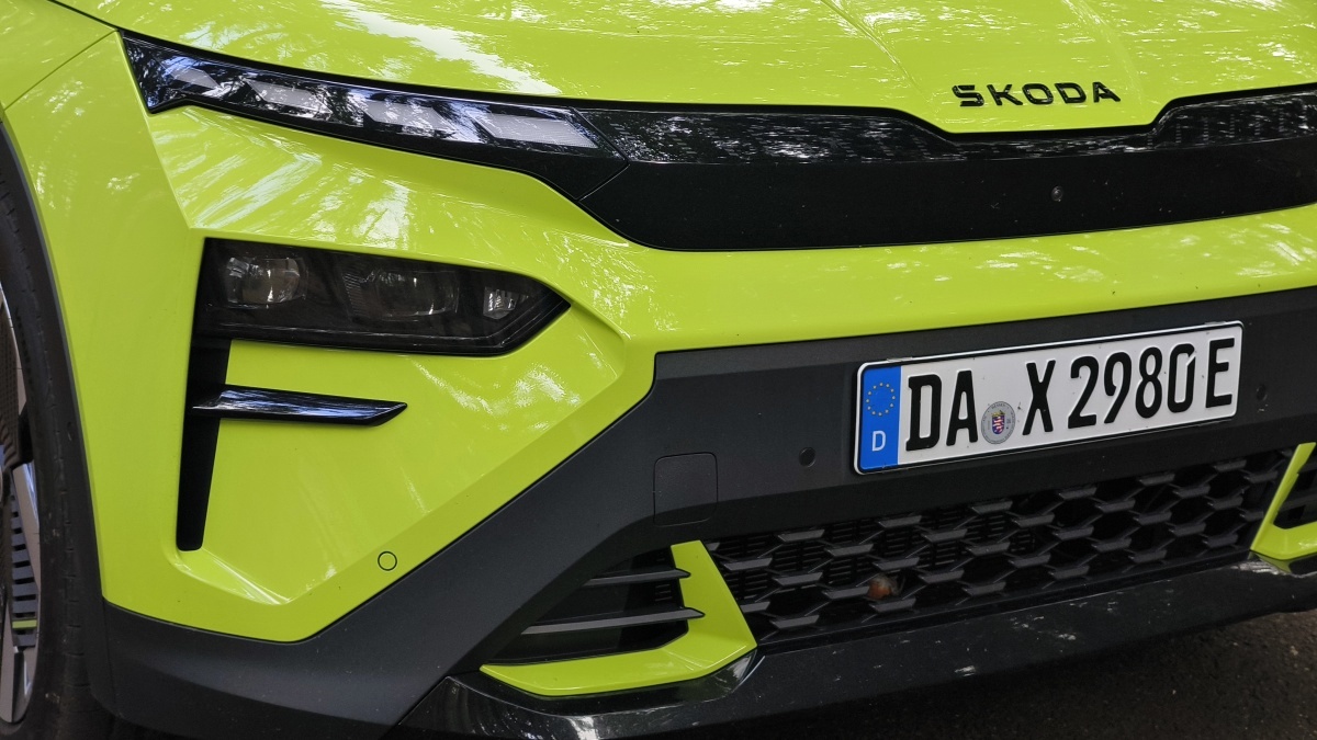 skoda-elroq-rs-2025-22