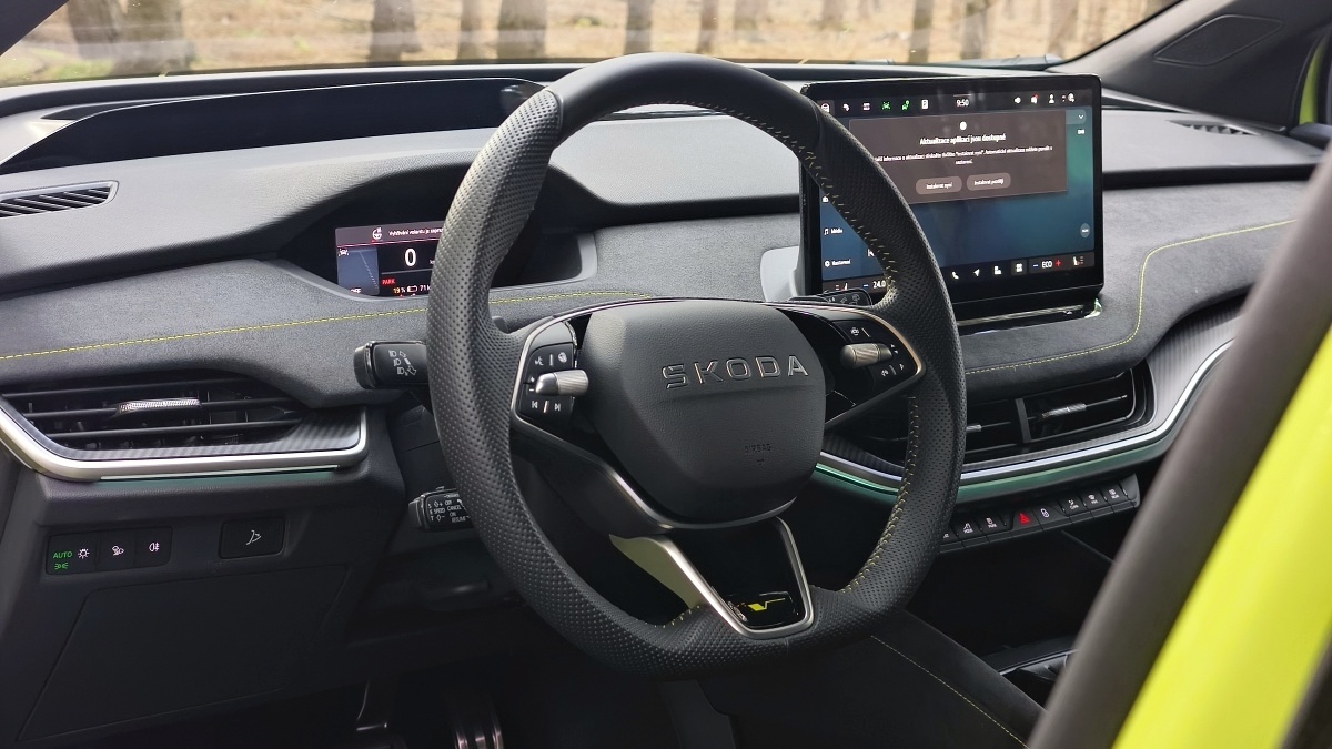 skoda-elroq-rs-2025-24