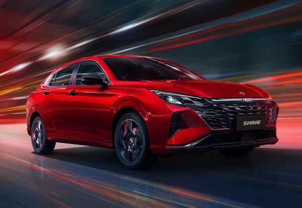 dongfeng-shine-prodej-praha-car-house-3-1