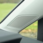 Vyplatí se připlatit za prémiové audio v autě? Test ukázal, jestli dává smysl utratit tisíce navíc