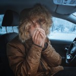 Chyby při topení v autě, které opakuje většina řidičů: Tohle změňte dřív, než poškodíte vůz