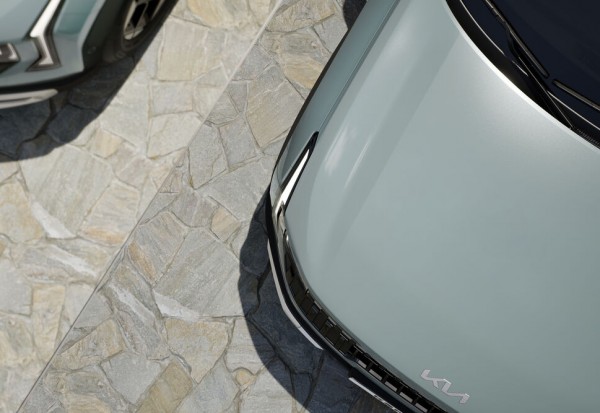 kia-corporate-teaser-all-new-seltos-suv-clean-print-3600x2400-04