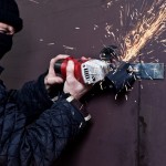 Jak ochránit motorku před zloději doma i na cestách