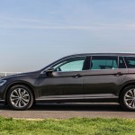 Praktický ojetý kombík jezdí lépe než většina SUV a je levnější. Nadčasový design, prostor a překvapivě jistá technika