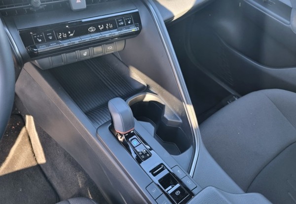 toyota-ch-r-2026-4