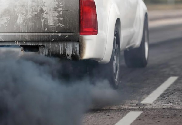 understand-black-smoke-from-diesel-engine-when-accelerating