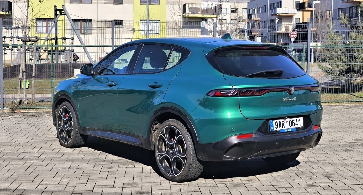 alfa-romeo-tonale-2026-18