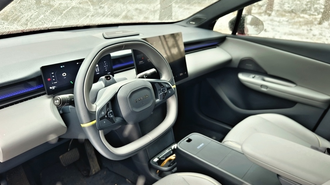lynk-co-02-31
