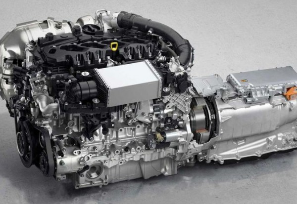 mazda-motor-e-skyactiv-d_02-clanokw