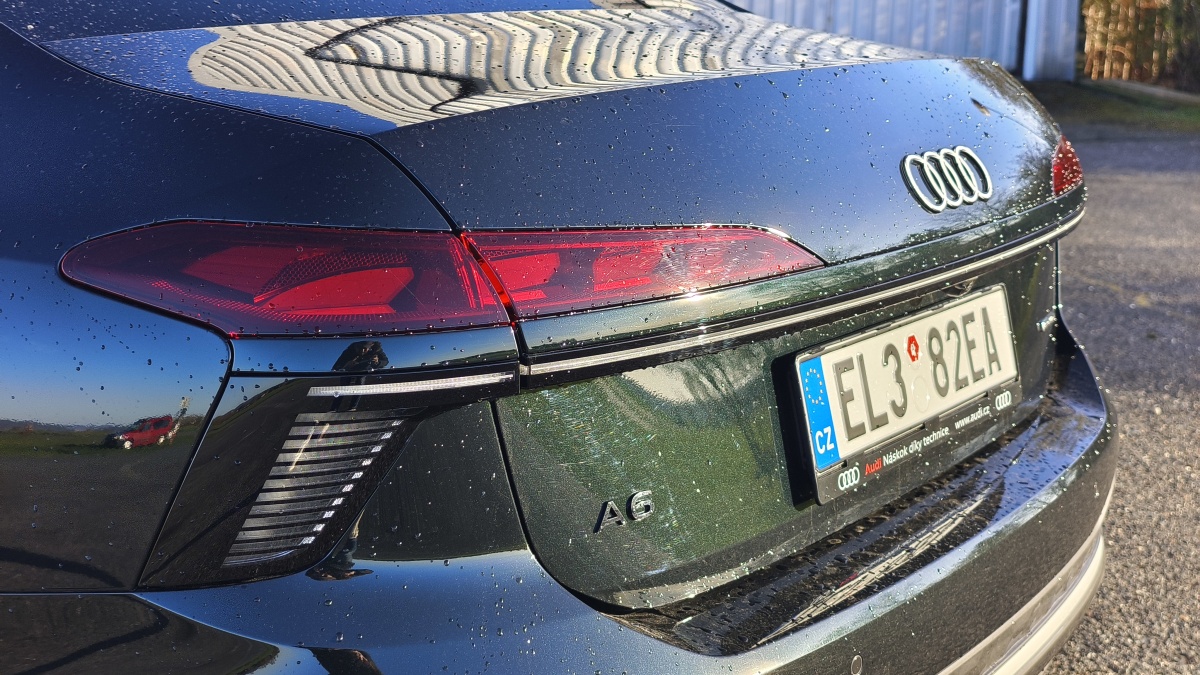 audi-a6-2026-test-phev-17