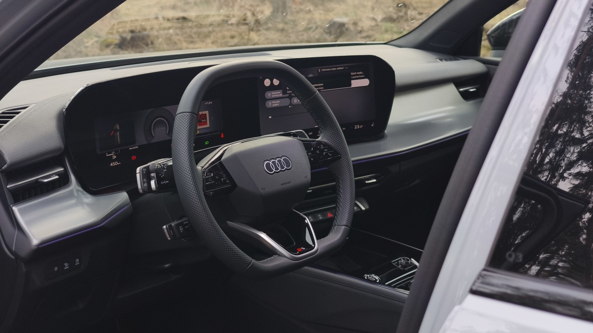 audi-q3-suv-test-2026-18