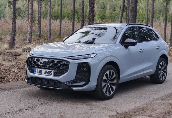 audi-q3-suv-test-2026-2