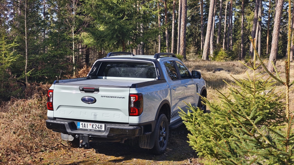 ford-ranger-phev-test-2026-16
