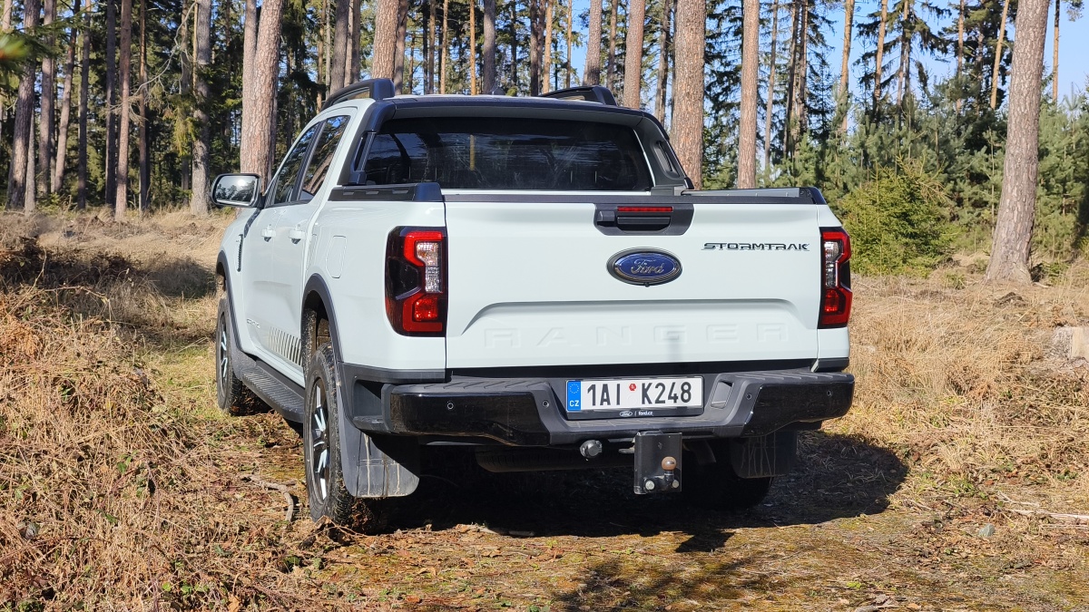 ford-ranger-phev-test-2026-18