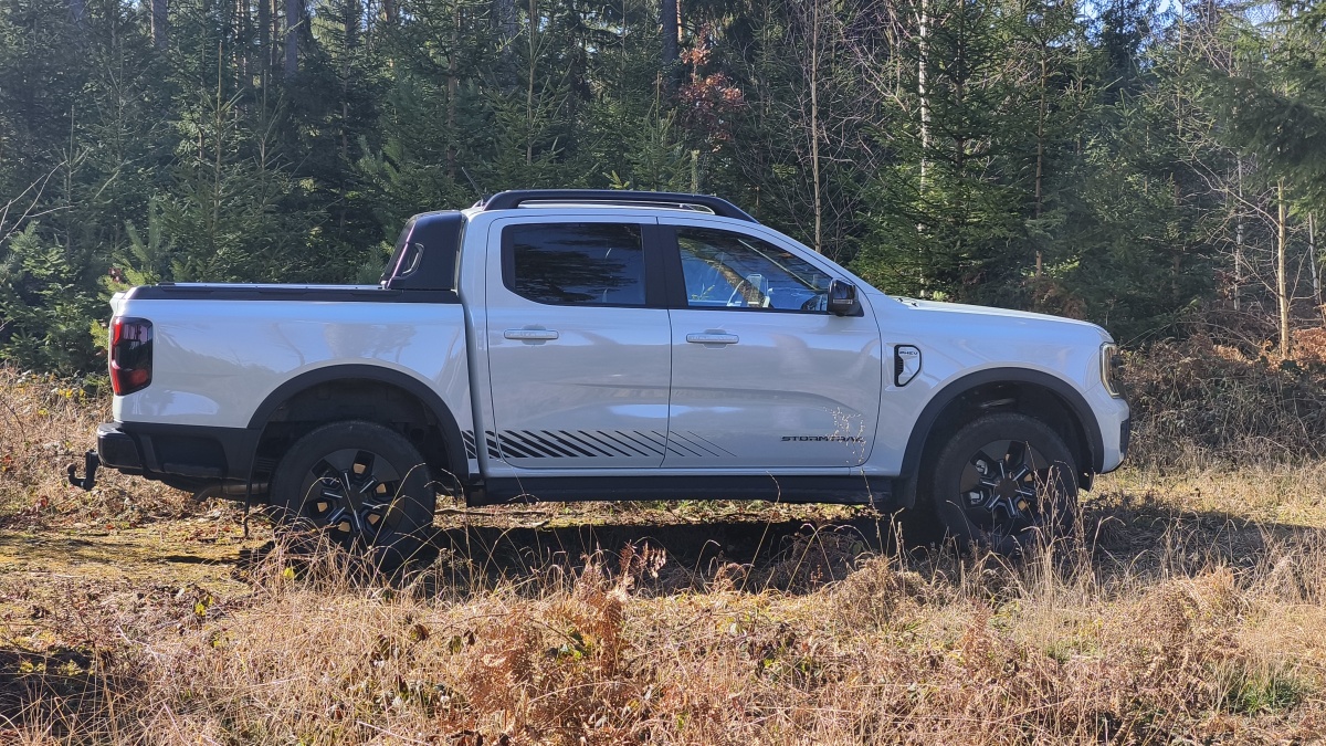 ford-ranger-phev-test-2026-29