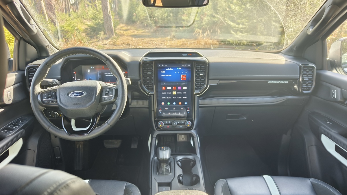 ford-ranger-phev-test-2026-45
