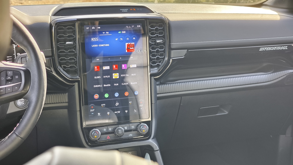 ford-ranger-phev-test-2026-50