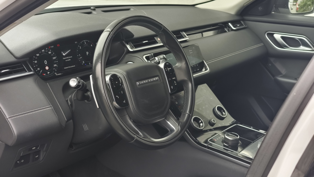range-rover-velar-test-2026-15