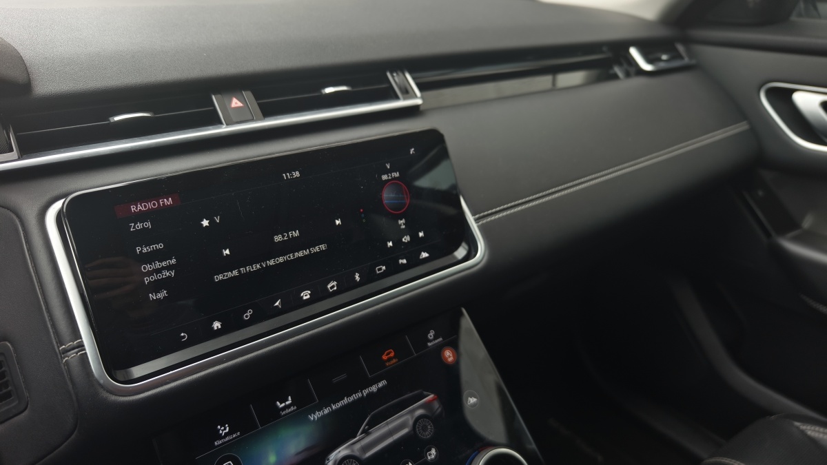 range-rover-velar-test-2026-22