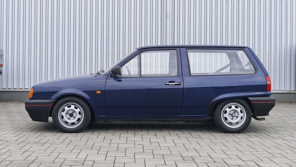 volkswagen-polo-86c-steilheck-13