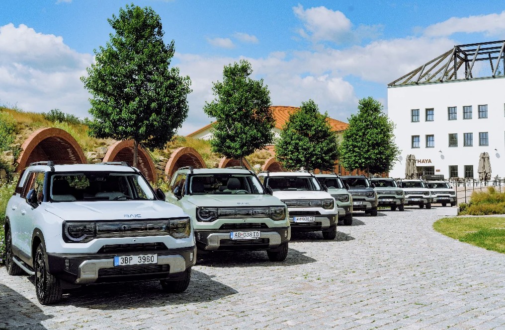 Velké SUV za dobrou cenu. BAIC BJ30 láká na pohon 4×4, nízkou spotřebu a plnou výbavu
